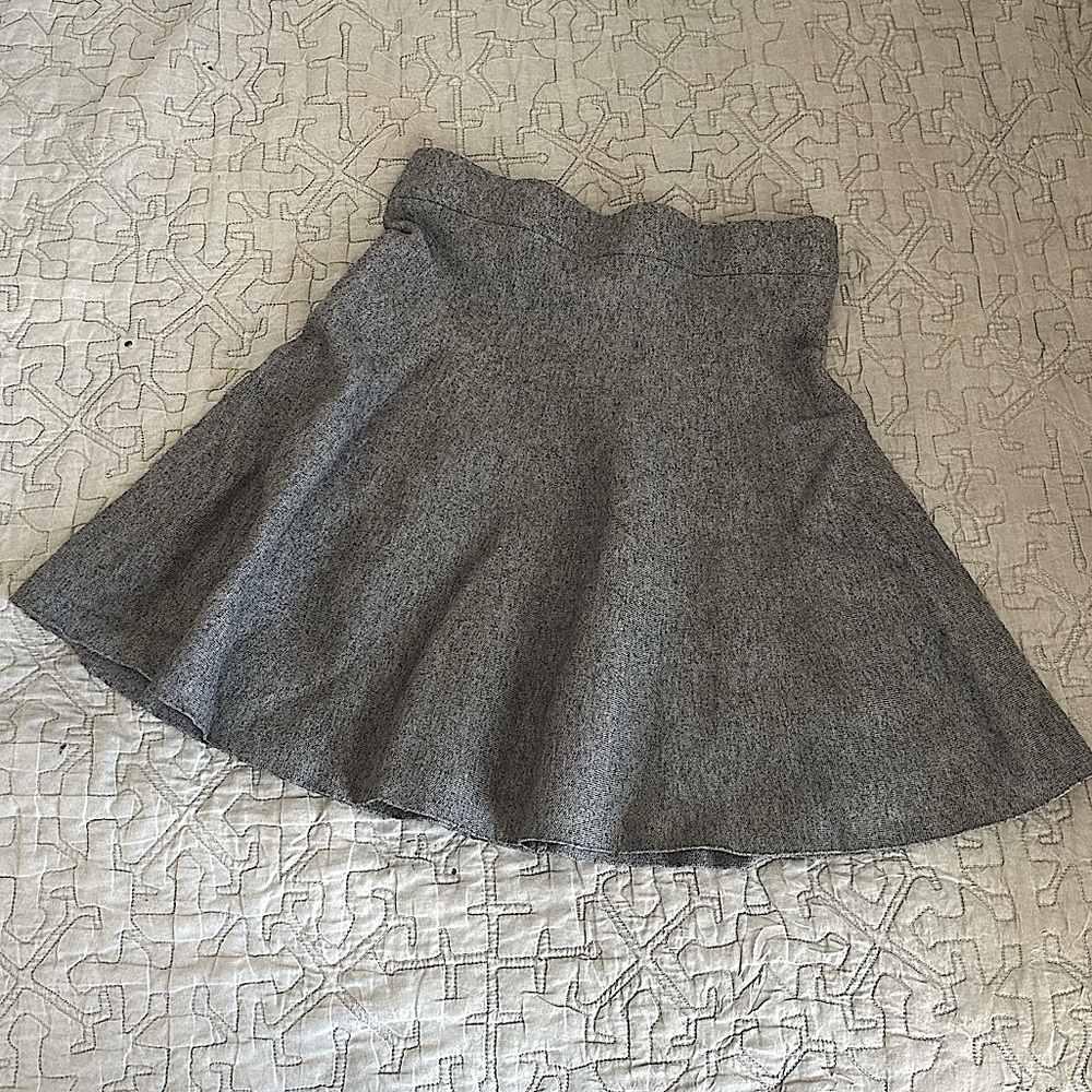 🩷LUSH FIT AND FLARE GRAY SKIRT HIGH WAISTED SIZE LARGE TRENDING CASHMERE